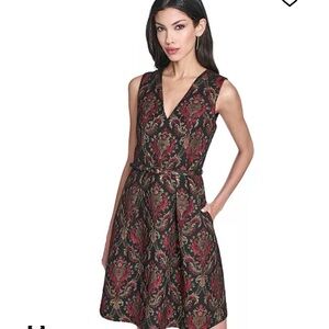 Vince Camuto V-Neck Fit & Flare Dress - NWT